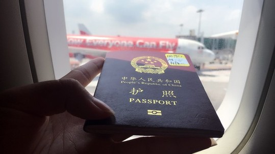 境外消費是美國游客兩倍 中國游客的錢都花哪了？